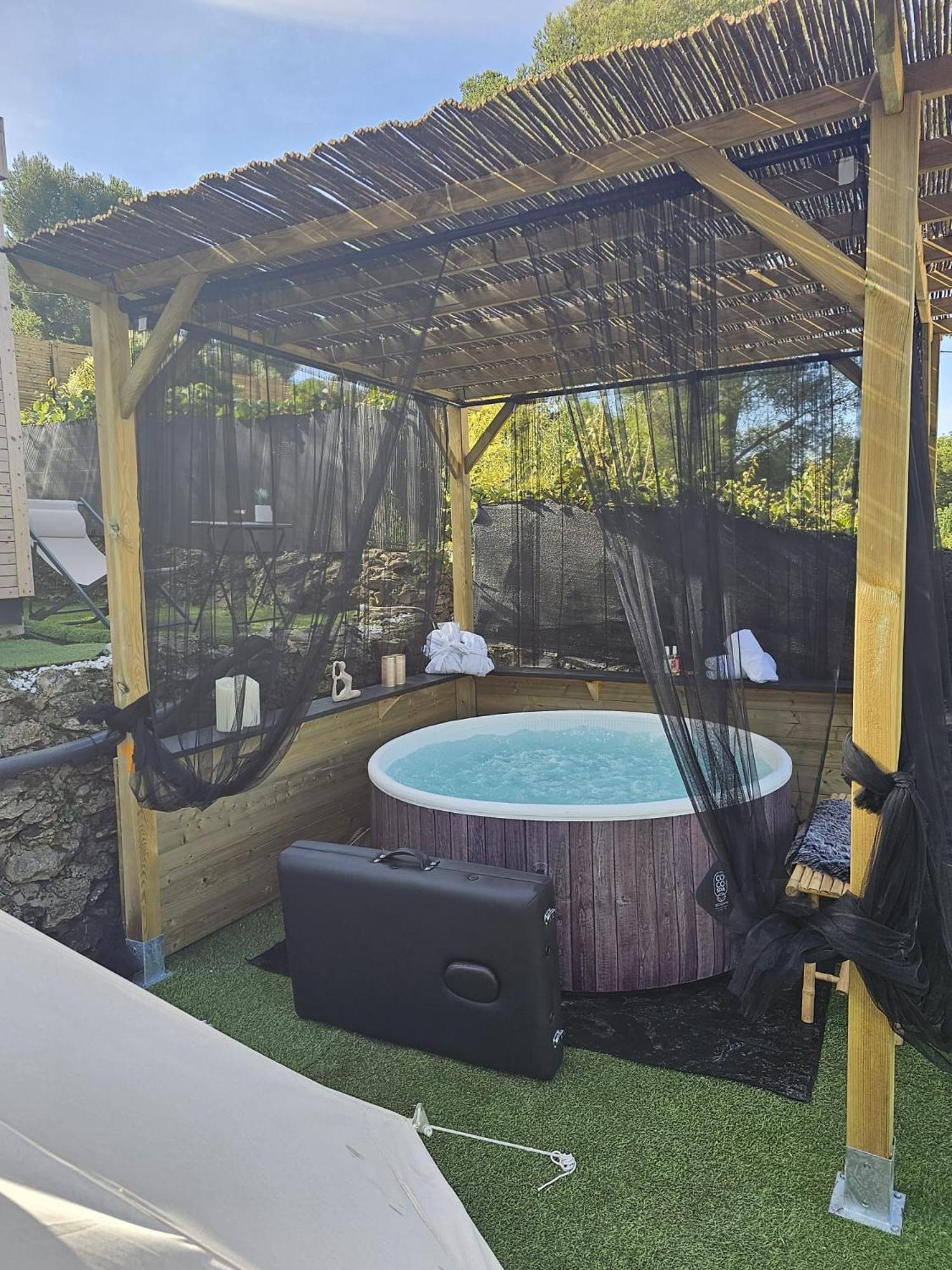 Le Nid Des Calanques Et Son Jacuzzi Marselha Exterior foto
