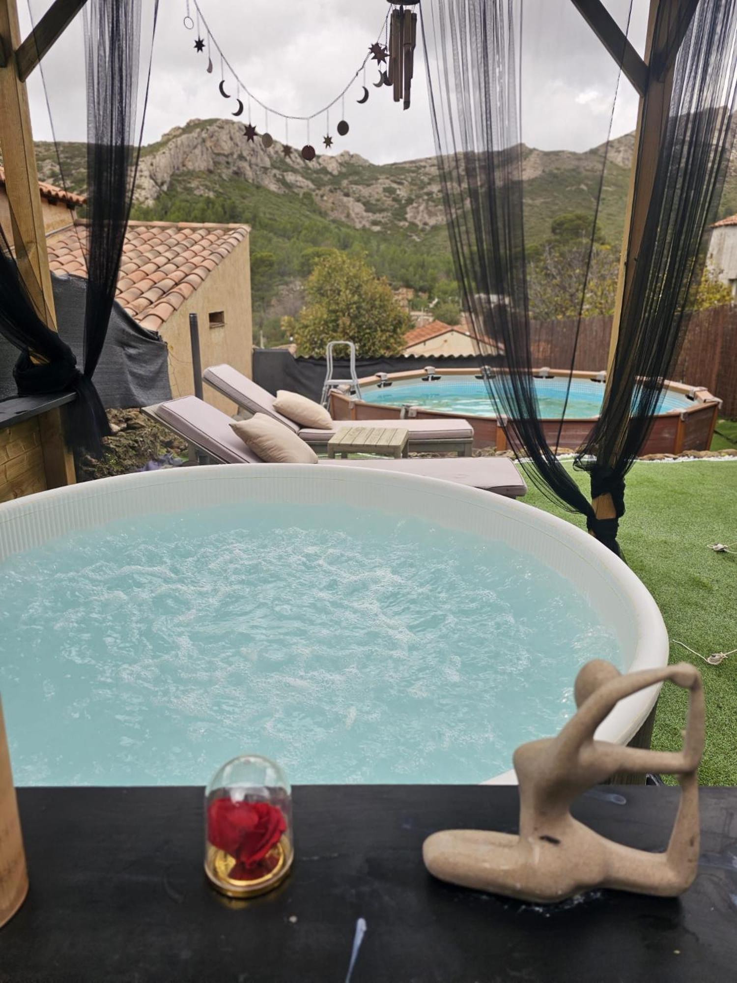 Le Nid Des Calanques Et Son Jacuzzi Marselha Exterior foto